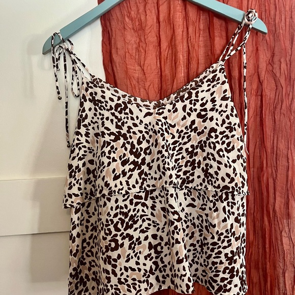 Crescent Leopard Ruffle Camisole - Picture 2 of 3